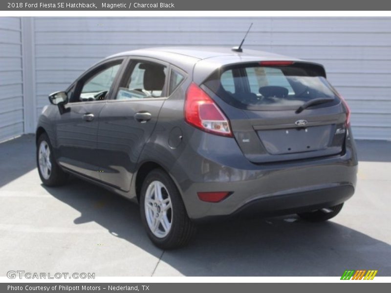 Magnetic / Charcoal Black 2018 Ford Fiesta SE Hatchback