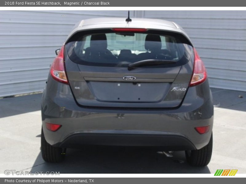 Magnetic / Charcoal Black 2018 Ford Fiesta SE Hatchback