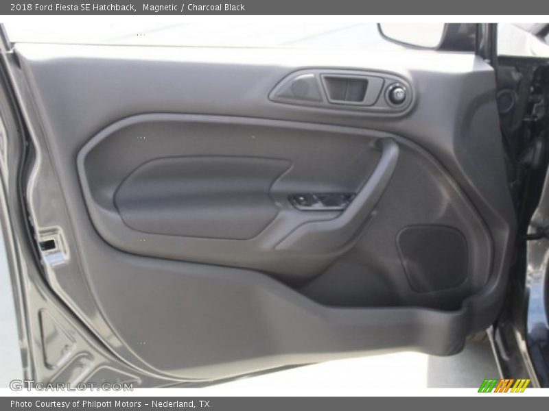 Magnetic / Charcoal Black 2018 Ford Fiesta SE Hatchback