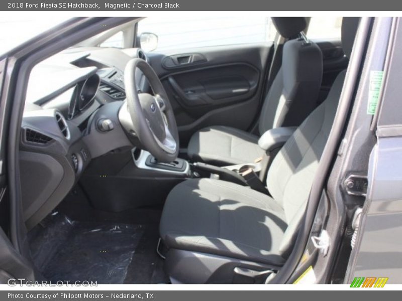 Magnetic / Charcoal Black 2018 Ford Fiesta SE Hatchback