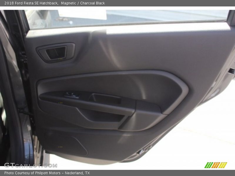 Magnetic / Charcoal Black 2018 Ford Fiesta SE Hatchback