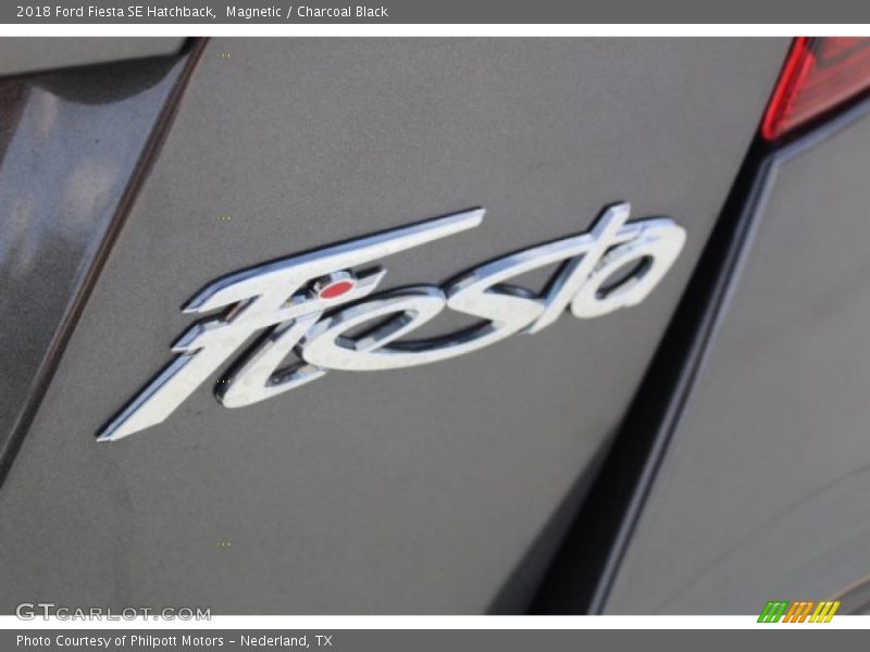 Magnetic / Charcoal Black 2018 Ford Fiesta SE Hatchback