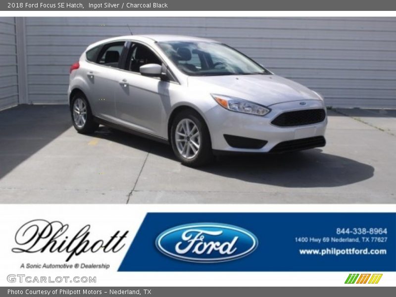 Ingot Silver / Charcoal Black 2018 Ford Focus SE Hatch