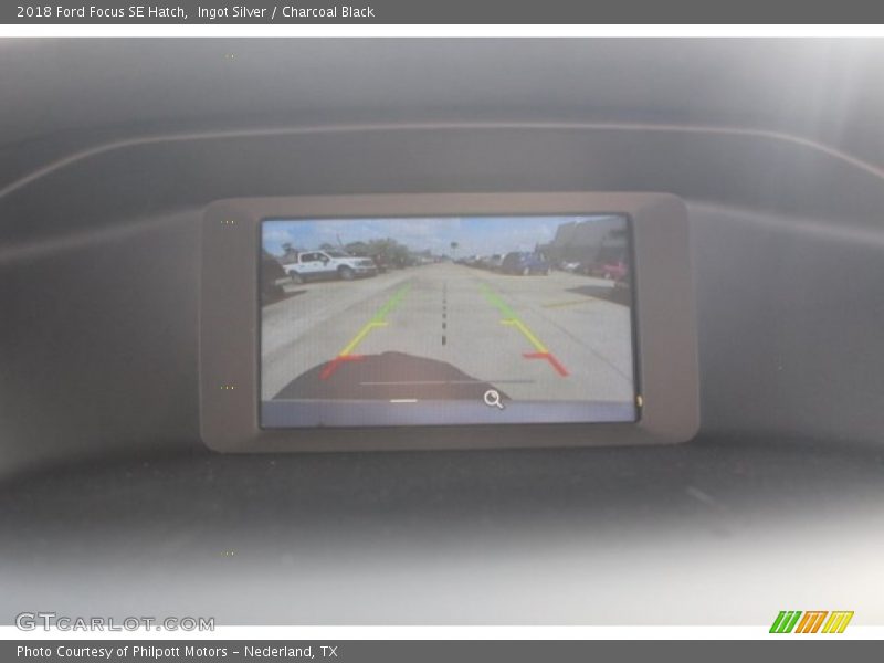 Ingot Silver / Charcoal Black 2018 Ford Focus SE Hatch