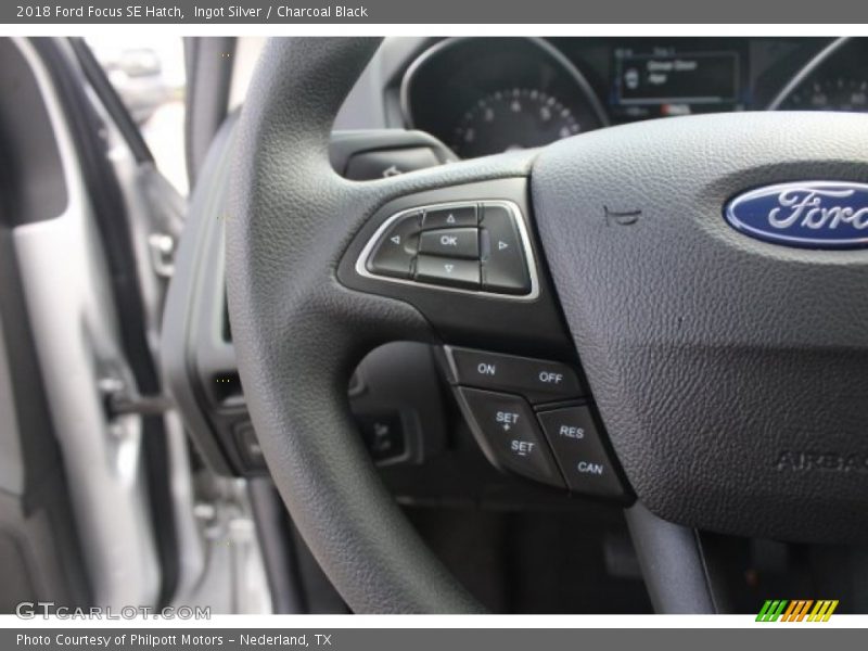 Ingot Silver / Charcoal Black 2018 Ford Focus SE Hatch