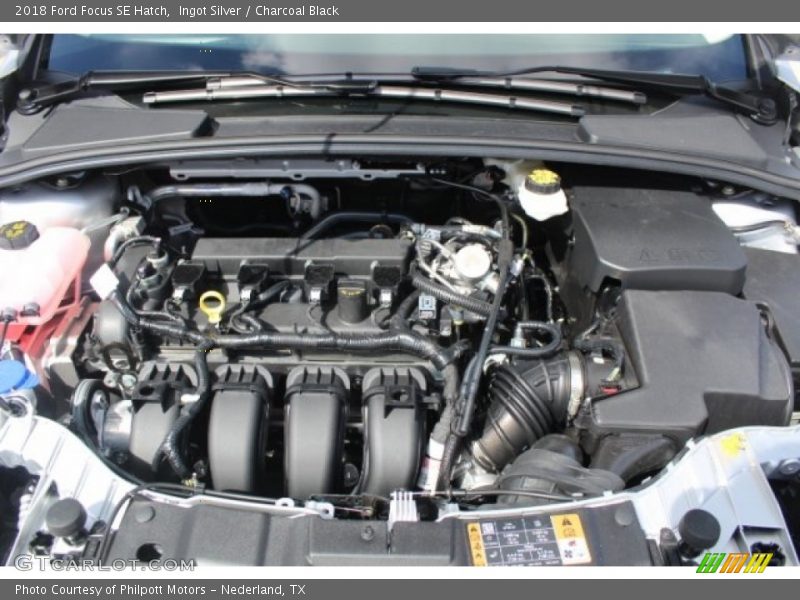 Ingot Silver / Charcoal Black 2018 Ford Focus SE Hatch