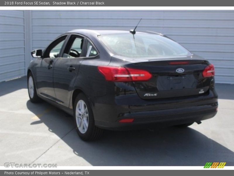 Shadow Black / Charcoal Black 2018 Ford Focus SE Sedan