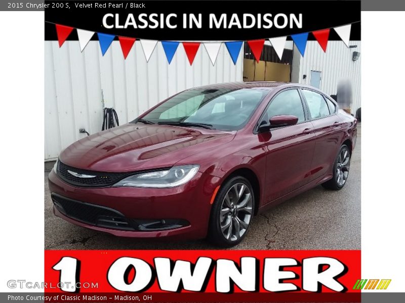 Velvet Red Pearl / Black 2015 Chrysler 200 S