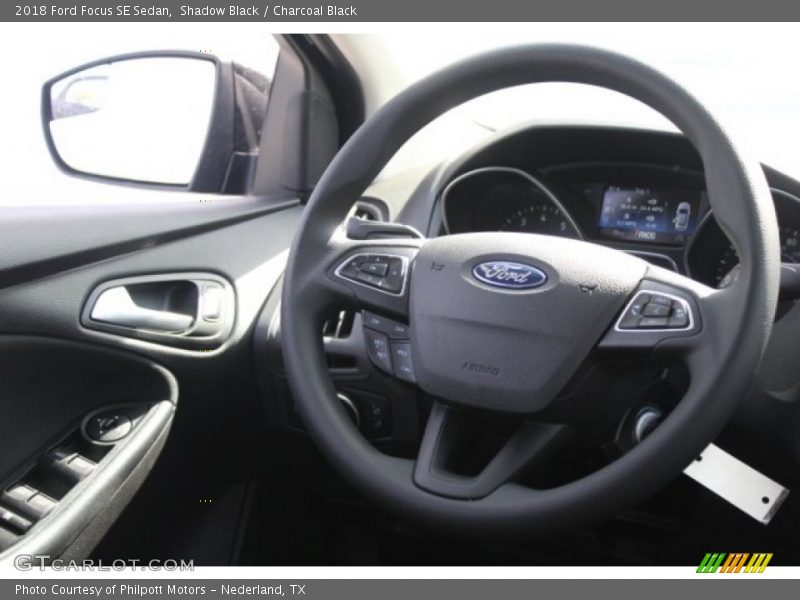 Shadow Black / Charcoal Black 2018 Ford Focus SE Sedan