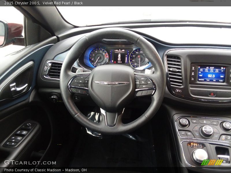 Velvet Red Pearl / Black 2015 Chrysler 200 S