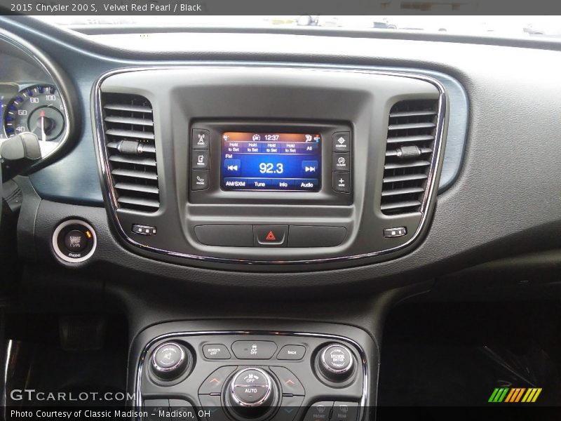Velvet Red Pearl / Black 2015 Chrysler 200 S
