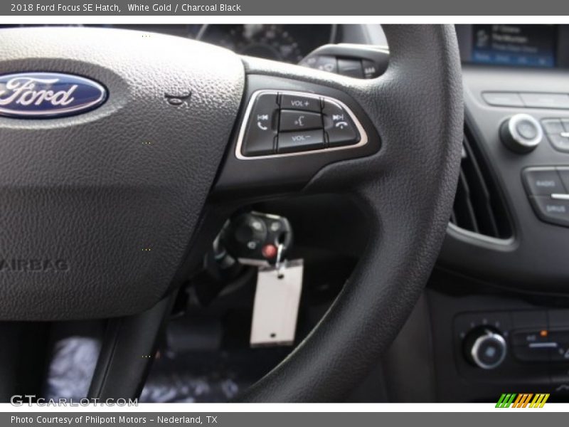 White Gold / Charcoal Black 2018 Ford Focus SE Hatch