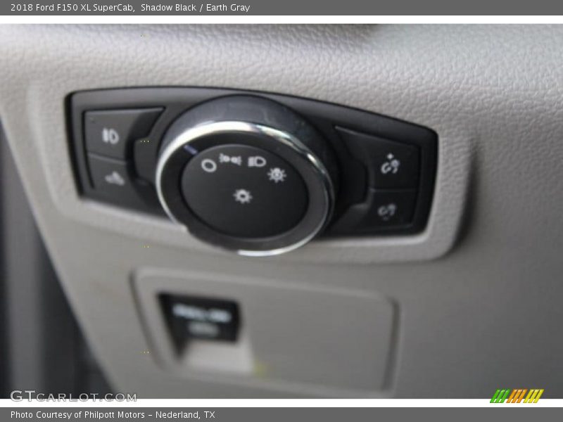 Shadow Black / Earth Gray 2018 Ford F150 XL SuperCab