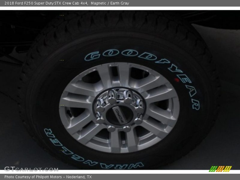 Magnetic / Earth Gray 2018 Ford F250 Super Duty STX Crew Cab 4x4