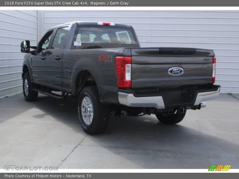 Magnetic / Earth Gray 2018 Ford F250 Super Duty STX Crew Cab 4x4