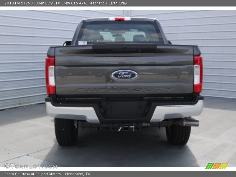 Magnetic / Earth Gray 2018 Ford F250 Super Duty STX Crew Cab 4x4