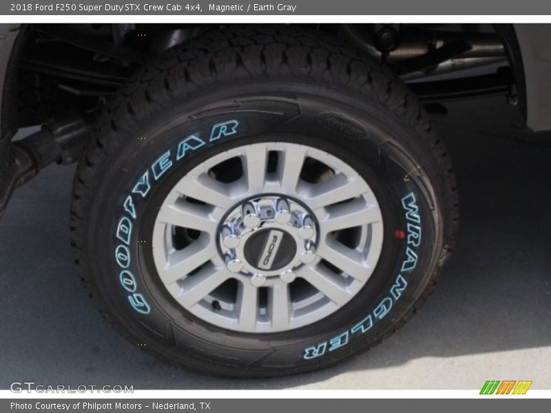 Magnetic / Earth Gray 2018 Ford F250 Super Duty STX Crew Cab 4x4