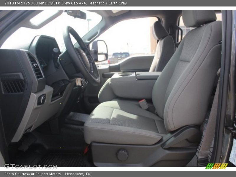 Magnetic / Earth Gray 2018 Ford F250 Super Duty STX Crew Cab 4x4