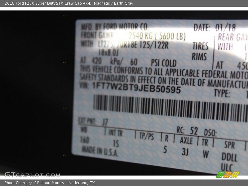 Magnetic / Earth Gray 2018 Ford F250 Super Duty STX Crew Cab 4x4