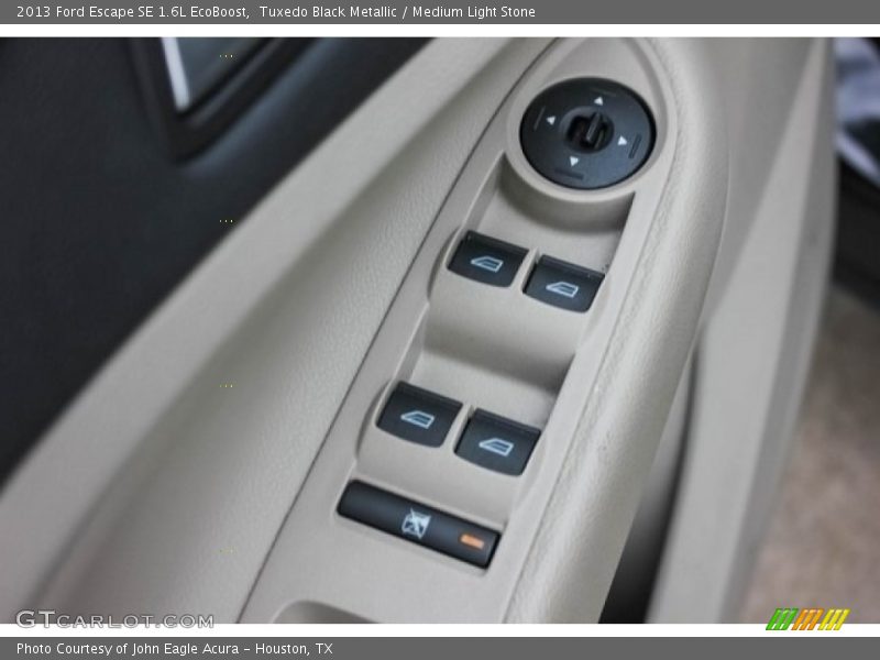 Tuxedo Black Metallic / Medium Light Stone 2013 Ford Escape SE 1.6L EcoBoost