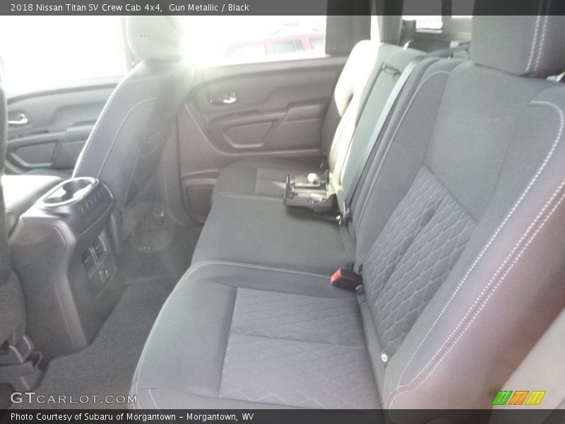 Gun Metallic / Black 2018 Nissan Titan SV Crew Cab 4x4
