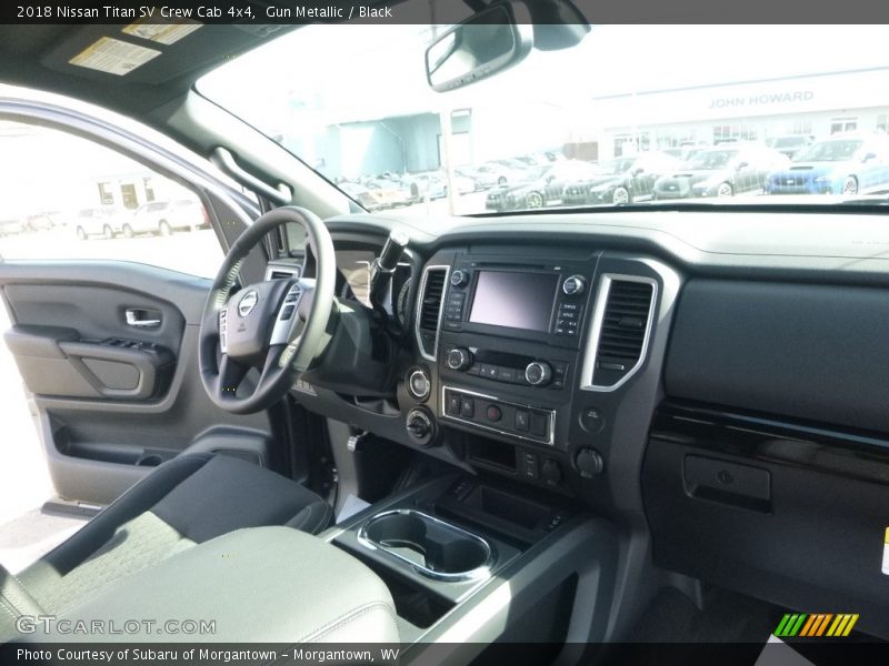 Gun Metallic / Black 2018 Nissan Titan SV Crew Cab 4x4