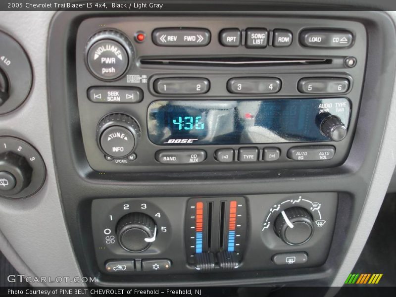 Black / Light Gray 2005 Chevrolet TrailBlazer LS 4x4