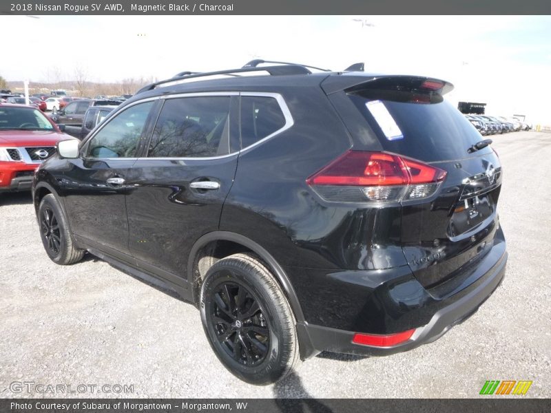 Magnetic Black / Charcoal 2018 Nissan Rogue SV AWD