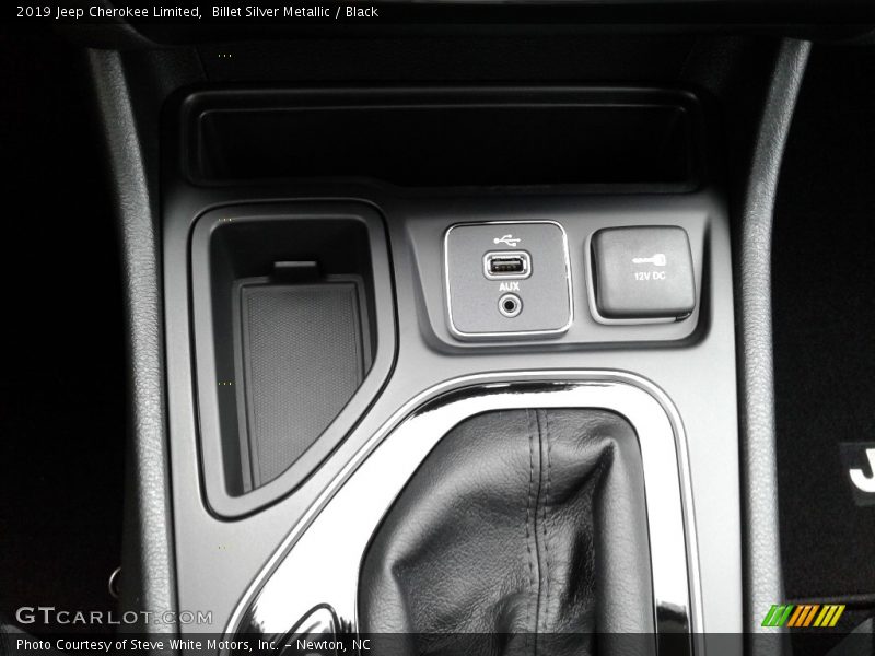 Billet Silver Metallic / Black 2019 Jeep Cherokee Limited
