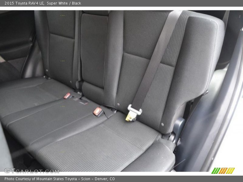 Super White / Black 2015 Toyota RAV4 LE