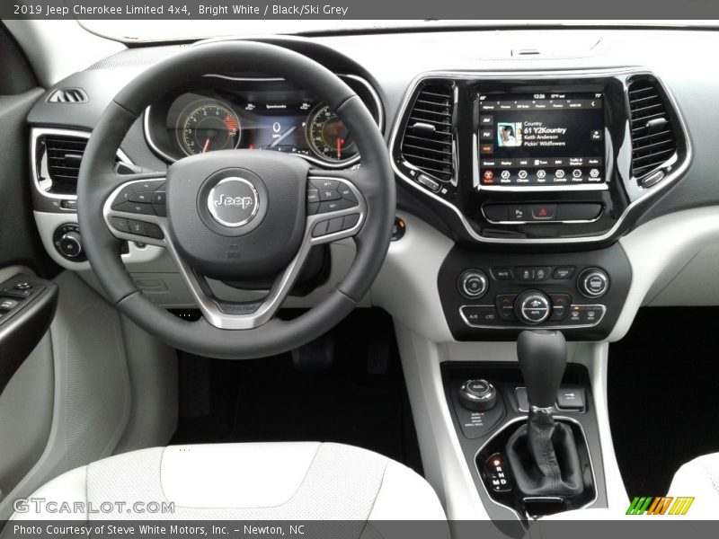 Bright White / Black/Ski Grey 2019 Jeep Cherokee Limited 4x4