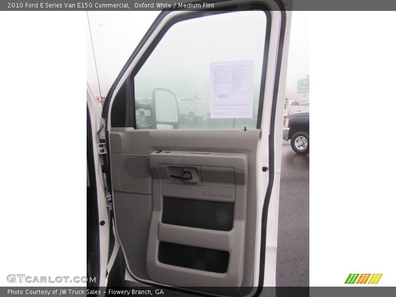 Oxford White / Medium Flint 2010 Ford E Series Van E150 Commercial