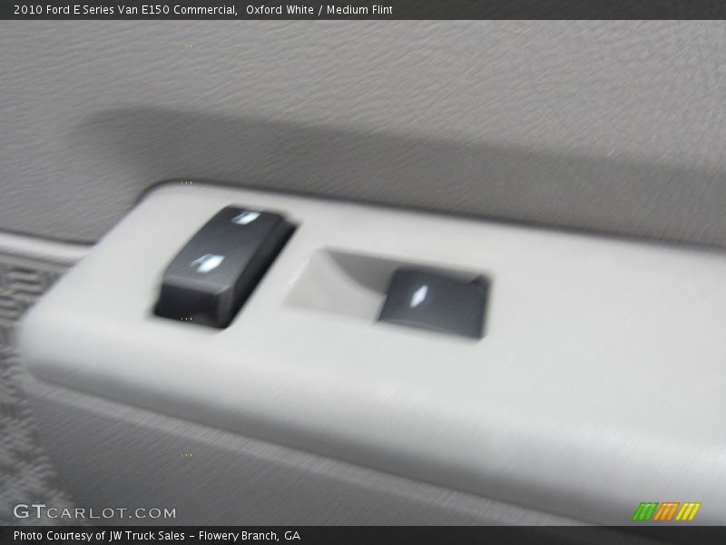 Oxford White / Medium Flint 2010 Ford E Series Van E150 Commercial