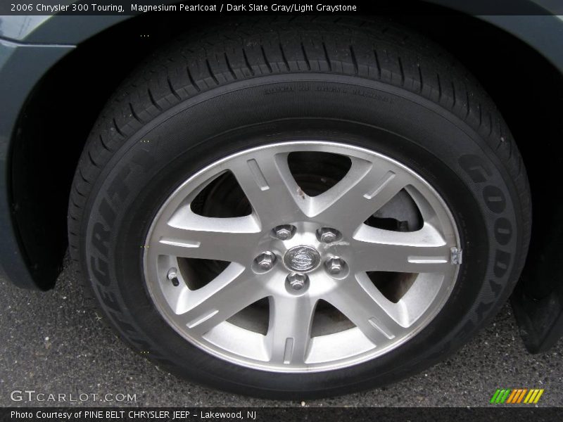 Magnesium Pearlcoat / Dark Slate Gray/Light Graystone 2006 Chrysler 300 Touring