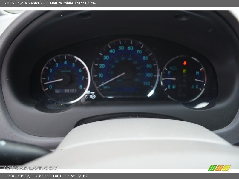 Natural White / Stone Gray 2006 Toyota Sienna XLE