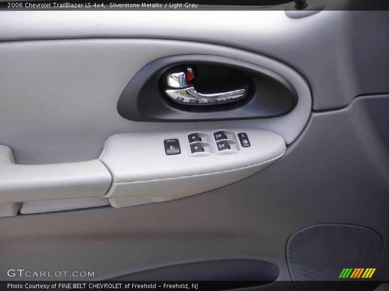 Silverstone Metallic / Light Gray 2006 Chevrolet TrailBlazer LS 4x4