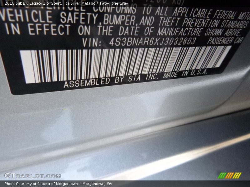 Ice Silver Metallic / Two-Tone Gray 2018 Subaru Legacy 2.5i Sport