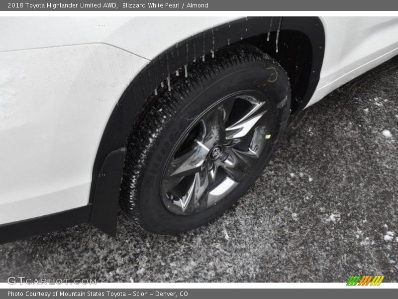 Blizzard White Pearl / Almond 2018 Toyota Highlander Limited AWD