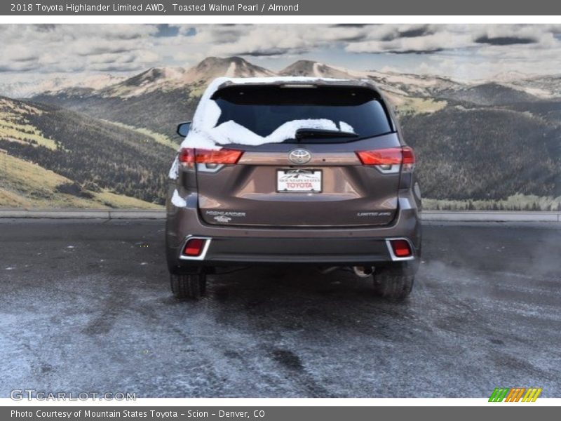 Toasted Walnut Pearl / Almond 2018 Toyota Highlander Limited AWD