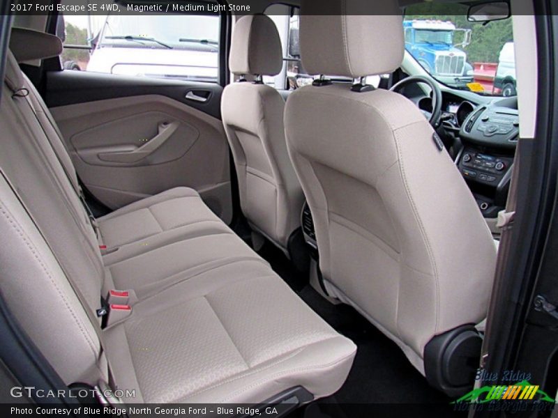 Magnetic / Medium Light Stone 2017 Ford Escape SE 4WD