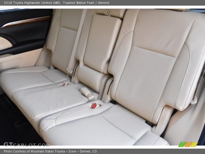 Toasted Walnut Pearl / Almond 2018 Toyota Highlander Limited AWD
