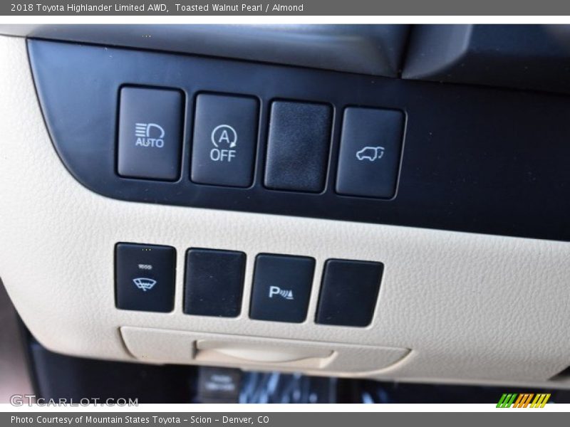 Toasted Walnut Pearl / Almond 2018 Toyota Highlander Limited AWD
