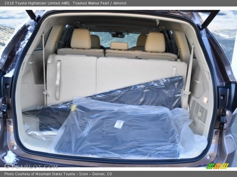 Toasted Walnut Pearl / Almond 2018 Toyota Highlander Limited AWD