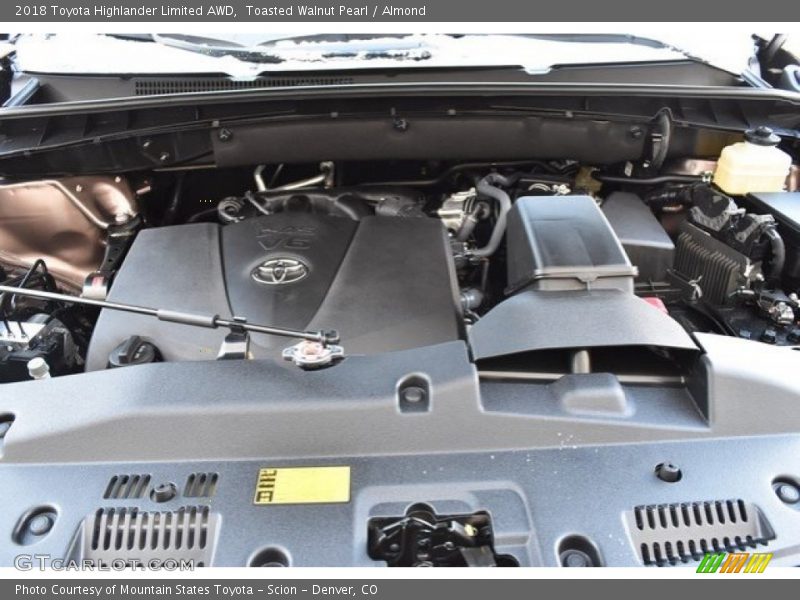Toasted Walnut Pearl / Almond 2018 Toyota Highlander Limited AWD