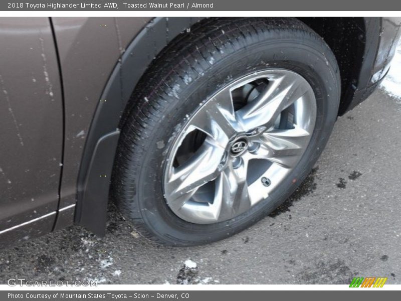 Toasted Walnut Pearl / Almond 2018 Toyota Highlander Limited AWD