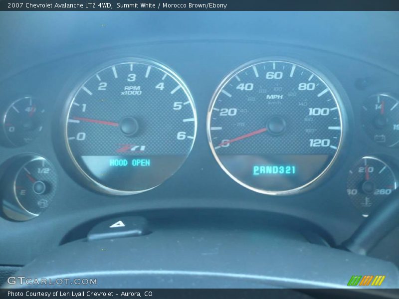 Summit White / Morocco Brown/Ebony 2007 Chevrolet Avalanche LTZ 4WD