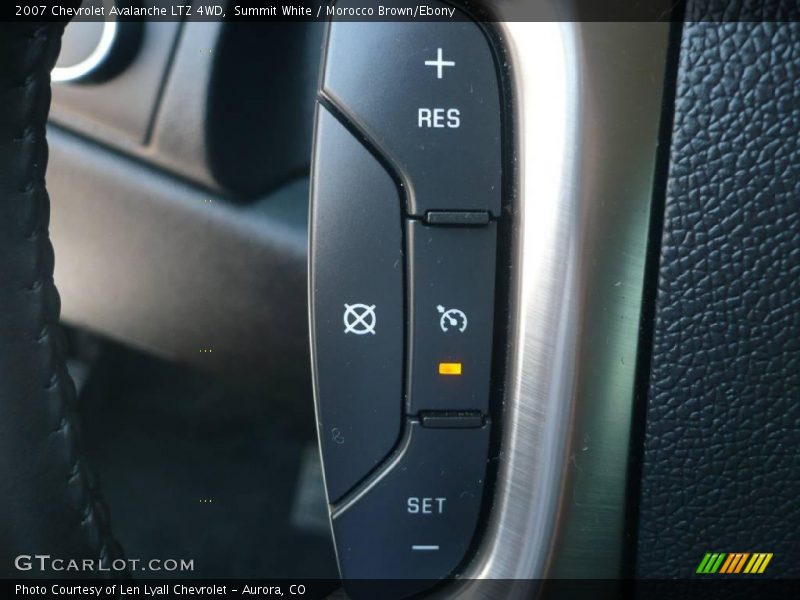 Summit White / Morocco Brown/Ebony 2007 Chevrolet Avalanche LTZ 4WD