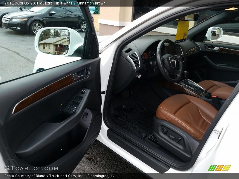 Ibis White / Cinnamon Brown 2011 Audi Q5 2.0T quattro
