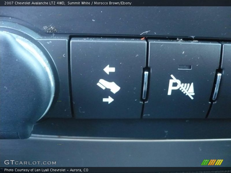 Summit White / Morocco Brown/Ebony 2007 Chevrolet Avalanche LTZ 4WD