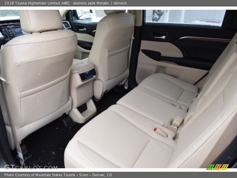 Alumina Jade Metallic / Almond 2018 Toyota Highlander Limited AWD